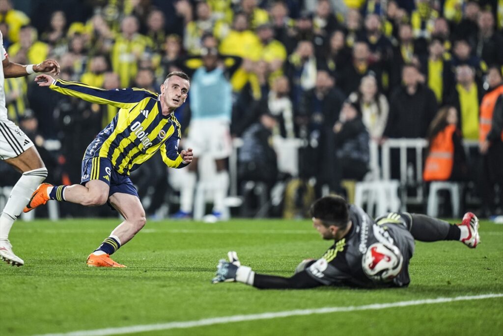 AA-20260405-41025166-41025161-FENERBAHCE_BESIKTAS