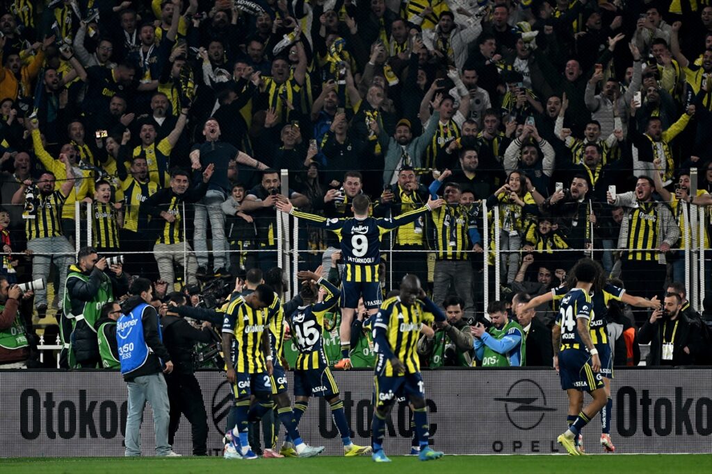 AA-20260405-41025418-41025398-FENERBAHCE_BESIKTAS