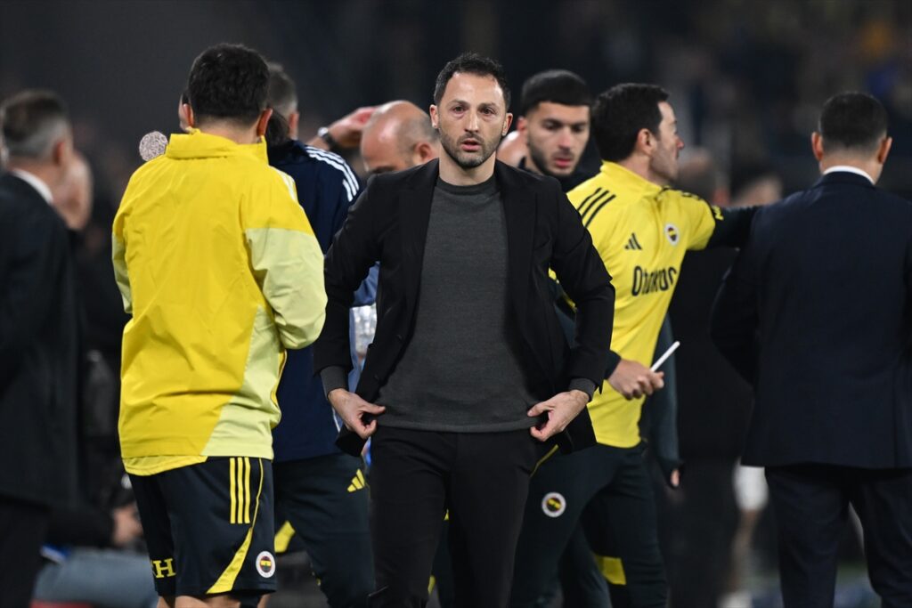AA-20260405-41025418-41025401-FENERBAHCE_BESIKTAS