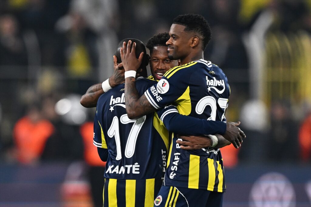 AA-20260405-41025418-41025407-FENERBAHCE_BESIKTAS