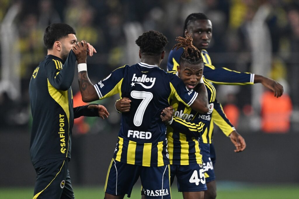 AA-20260405-41025418-41025408-FENERBAHCE_BESIKTAS