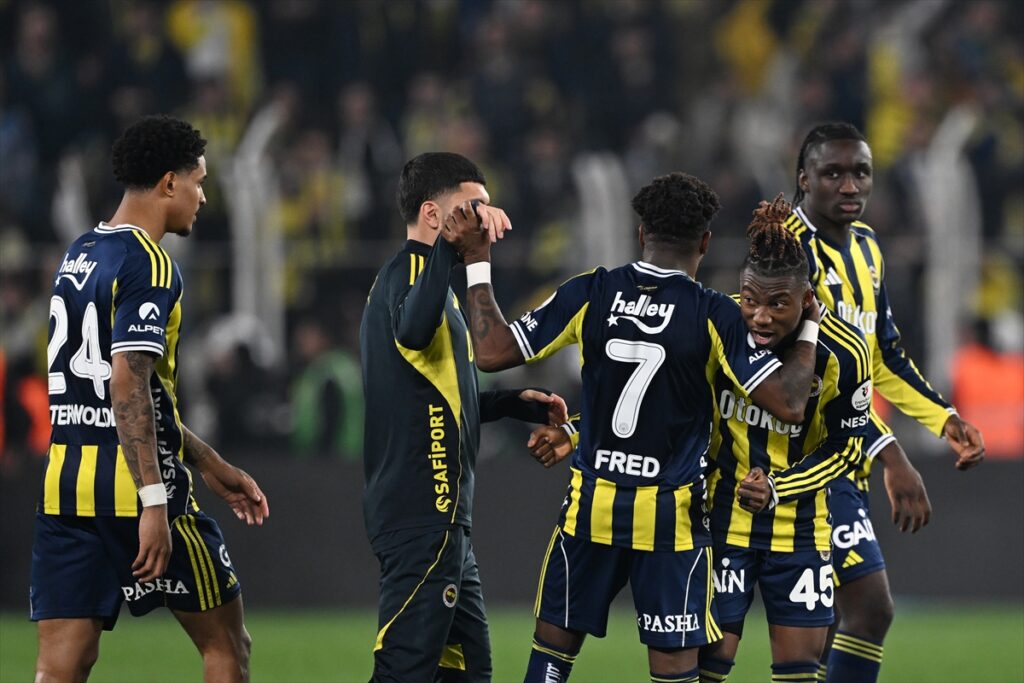AA-20260405-41025418-41025409-FENERBAHCE_BESIKTAS