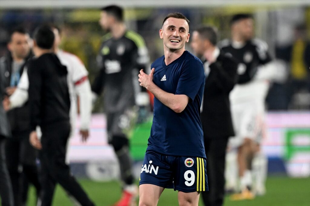 AA-20260405-41025418-41025412-FENERBAHCE_BESIKTAS
