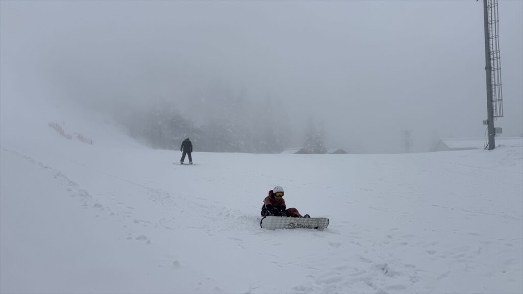 ARTVİN – Atabarı Kayak Merkezi nisanda da ziyaretçilerini ağırlıyor