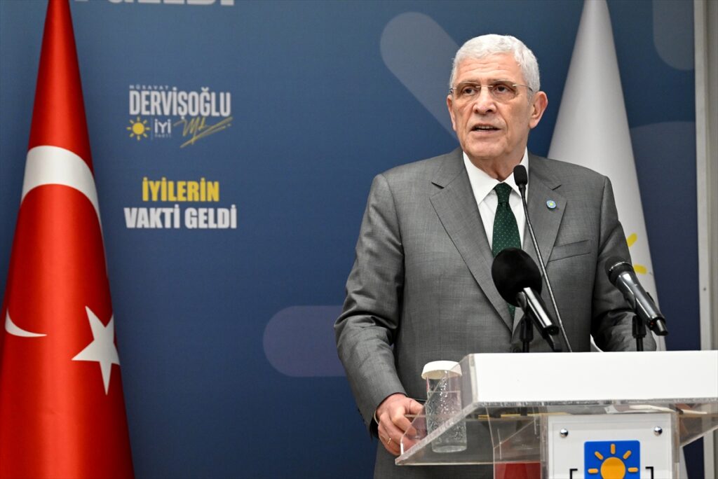 CHP Genel Başkanı Özel, İYİ Parti Genel Başkanı Dervişoğlu’nu ziyaret etti: