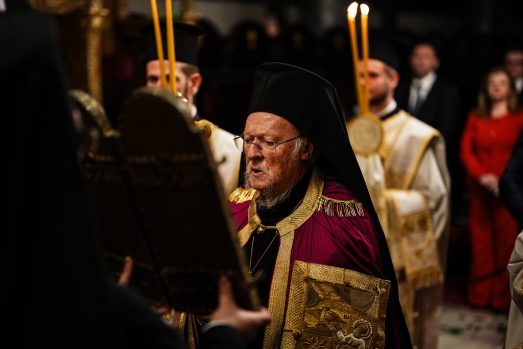 Fener Rum Patrikhanesi’nde Paskalya ayini yapıldı