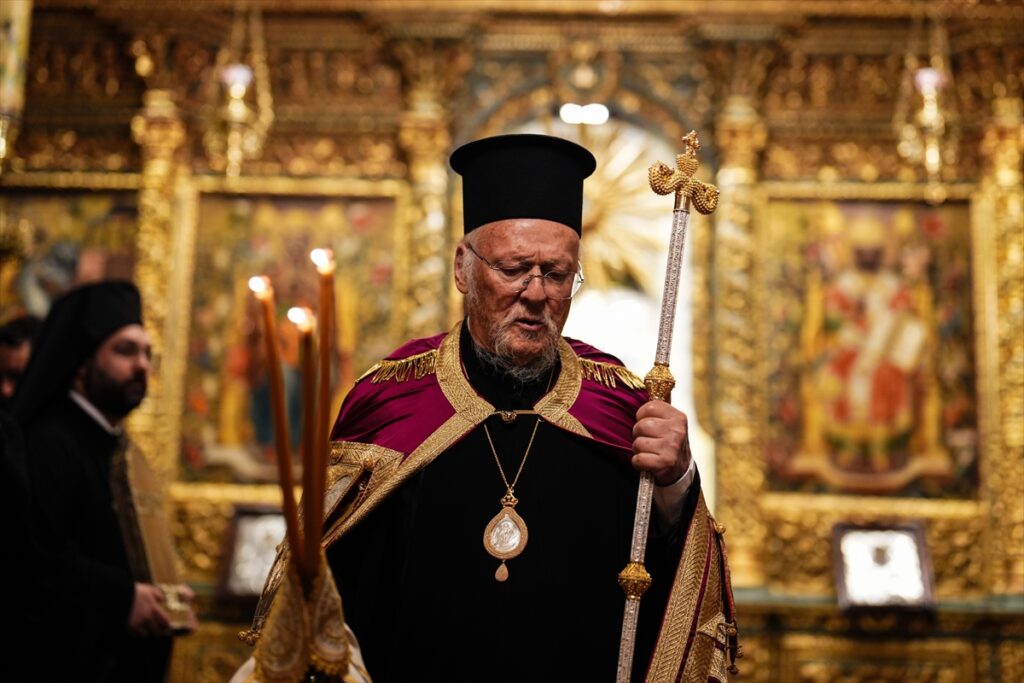 Fener Rum Patrikhanesi’nde Paskalya ayini yapıldı