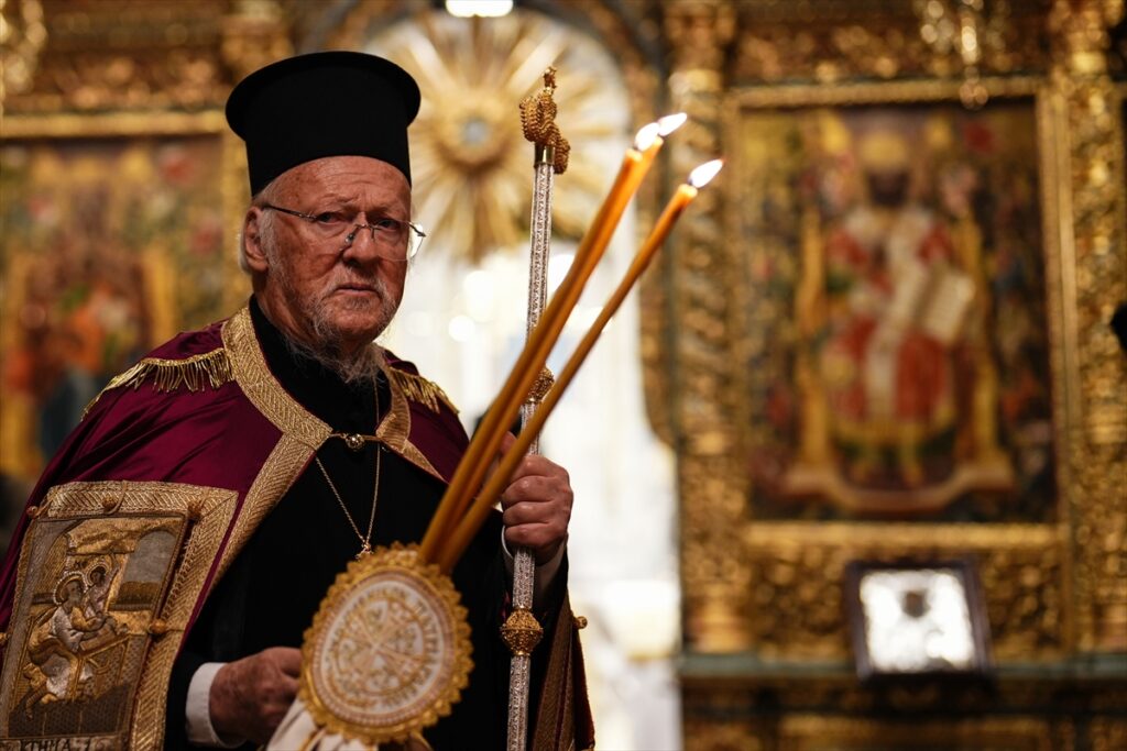 Fener Rum Patrikhanesi’nde Paskalya ayini yapıldı