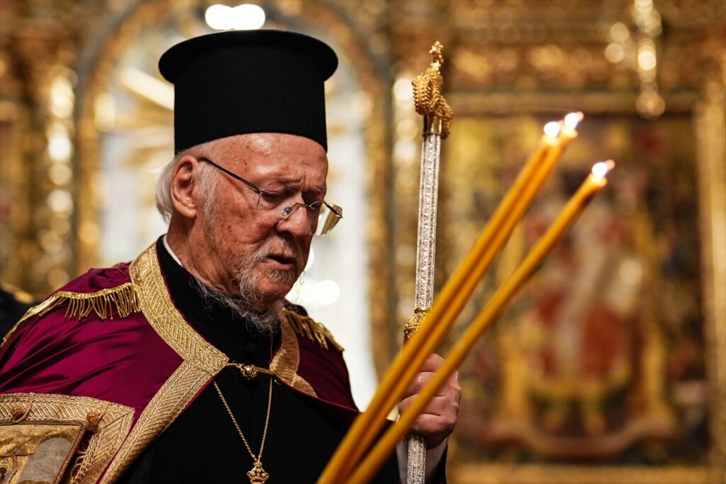 Fener Rum Patrikhanesi’nde Paskalya ayini yapıldı