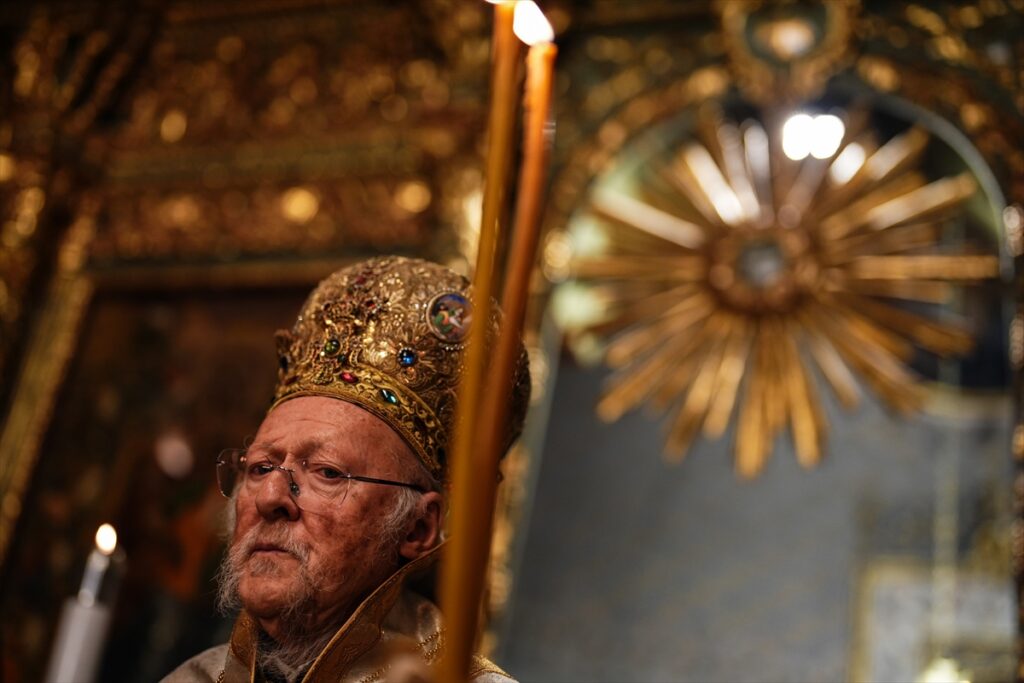 Fener Rum Patrikhanesi’nde Paskalya ayini yapıldı