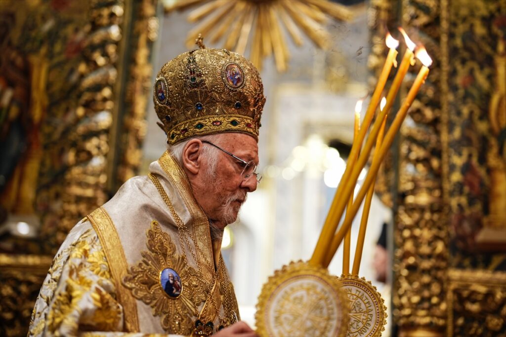 Fener Rum Patrikhanesi’nde Paskalya ayini yapıldı