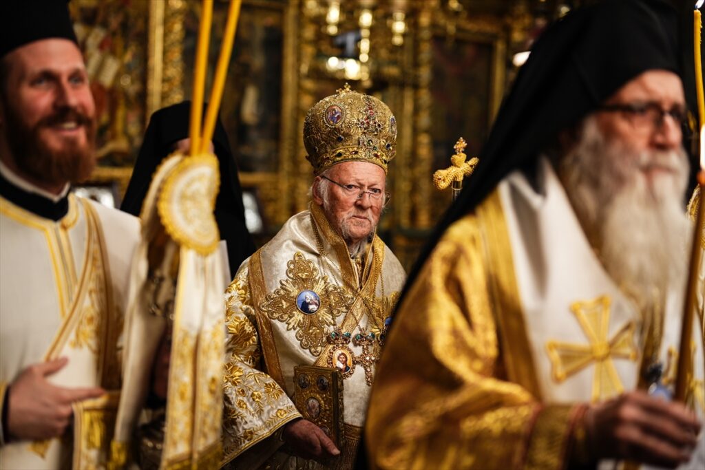 Fener Rum Patrikhanesi’nde Paskalya ayini yapıldı