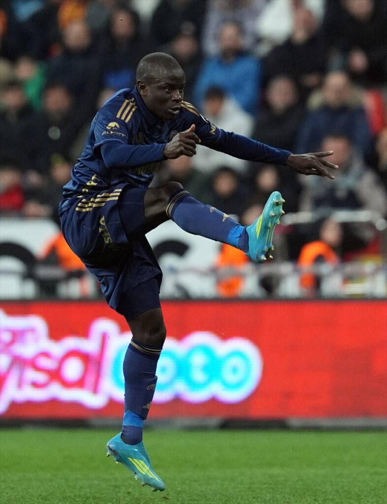 İlk Yarı Sonucu: Zecorner Kayserispor 0-1 Fenerbahçe