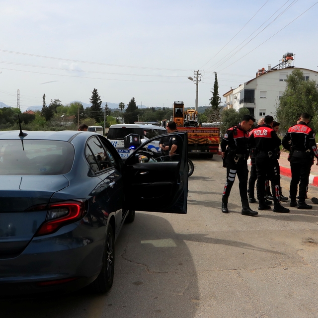 Antalya’da “okula silahla gideceği” mesajını paylaşan 2 öğrenci gözaltına alındı