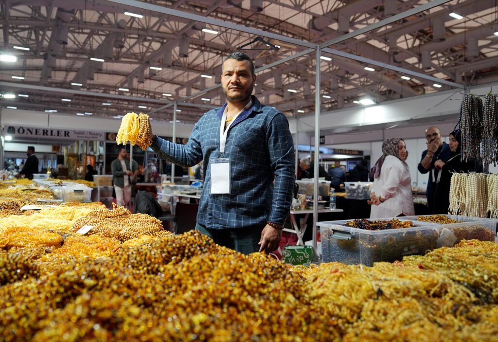 İstanbul Tesbih ve Doğal Taş Fuarı’nda özel tasarım ürünler sergilendi