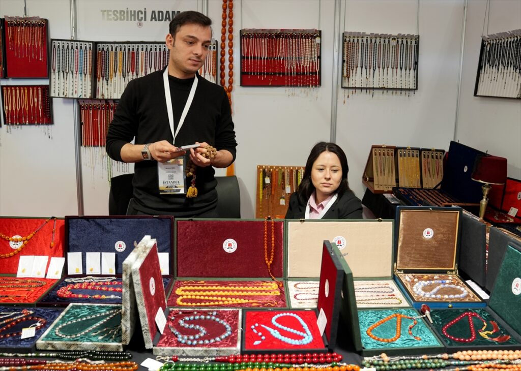 İstanbul Tesbih ve Doğal Taş Fuarı’nda özel tasarım ürünler sergilendi