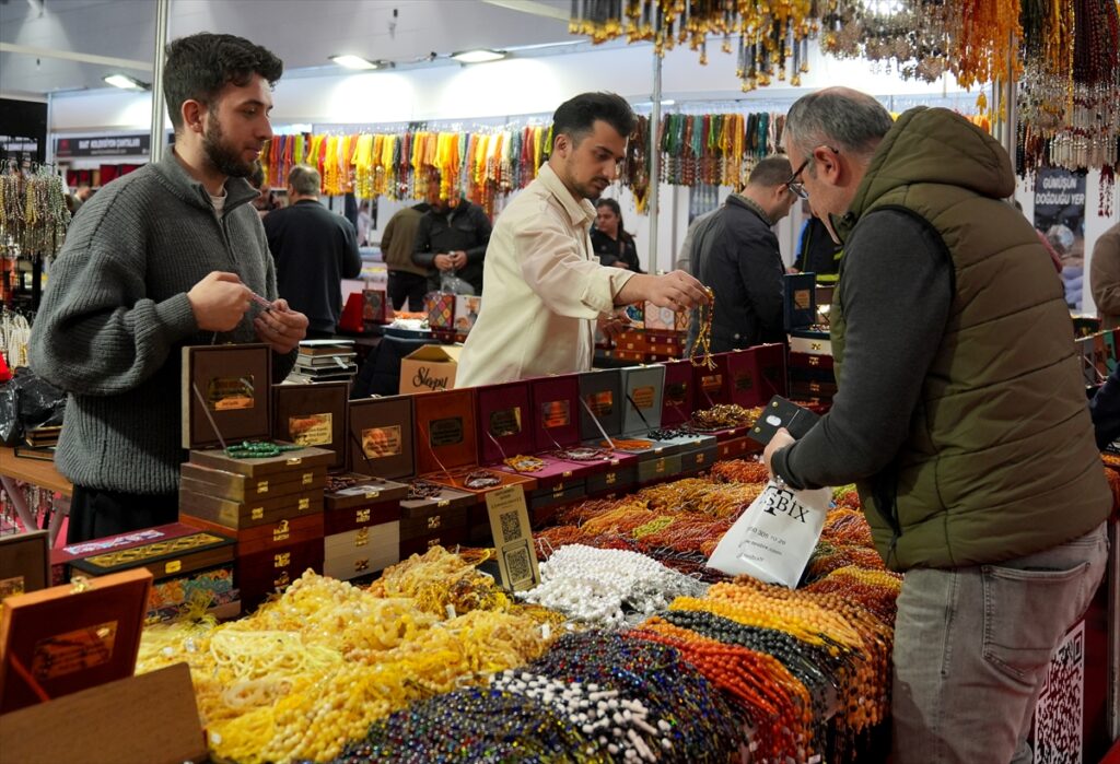 İstanbul Tesbih ve Doğal Taş Fuarı’nda özel tasarım ürünler sergilendi