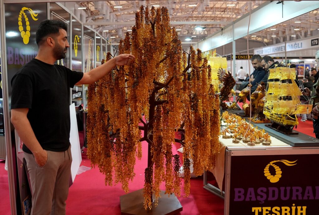 İstanbul Tesbih ve Doğal Taş Fuarı’nda özel tasarım ürünler sergilendi