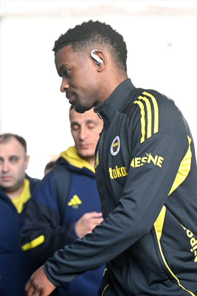 KAYSERİ – Fenerbahçe kafilesi, Kayseri’ye geldi