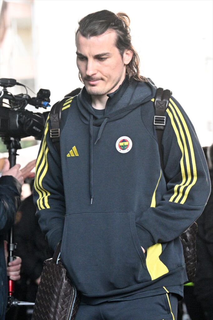 KAYSERİ – Fenerbahçe kafilesi, Kayseri’ye geldi