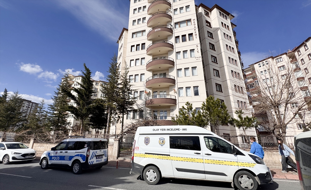 Kayseri’de apartmanın üçüncü katından düşen otizmli çocuk yaralandı