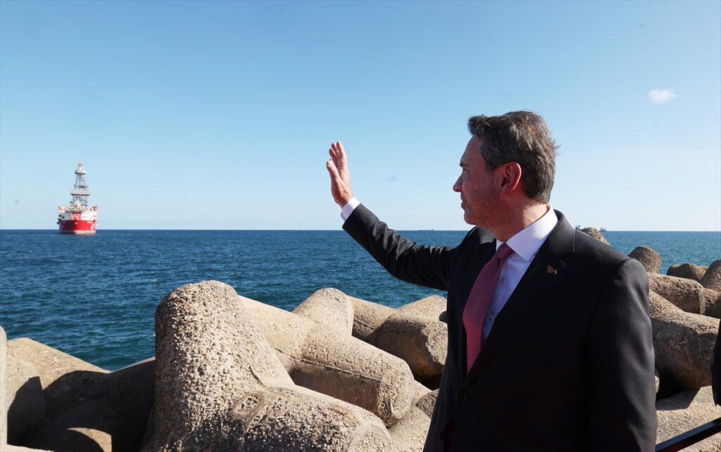 MOGADİŞU – Çağrı Bey gemisiyle Somali’de petrol ve doğal gaz aramada yeni dönem başladı