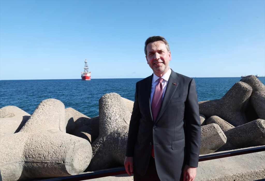 MOGADİŞU – Çağrı Bey gemisiyle Somali’de petrol ve doğal gaz aramada yeni dönem başladı