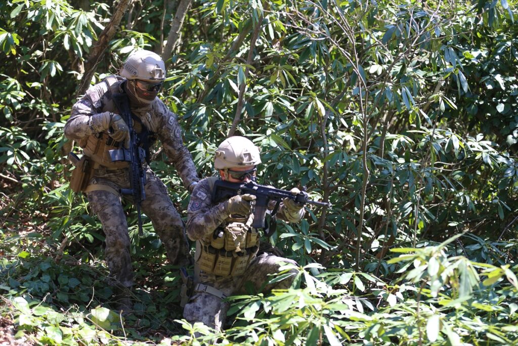 ORDU – Ordu’da Polis Özel Harekat timi zorlu tatbikat ve eğitimlerle daima göreve hazır