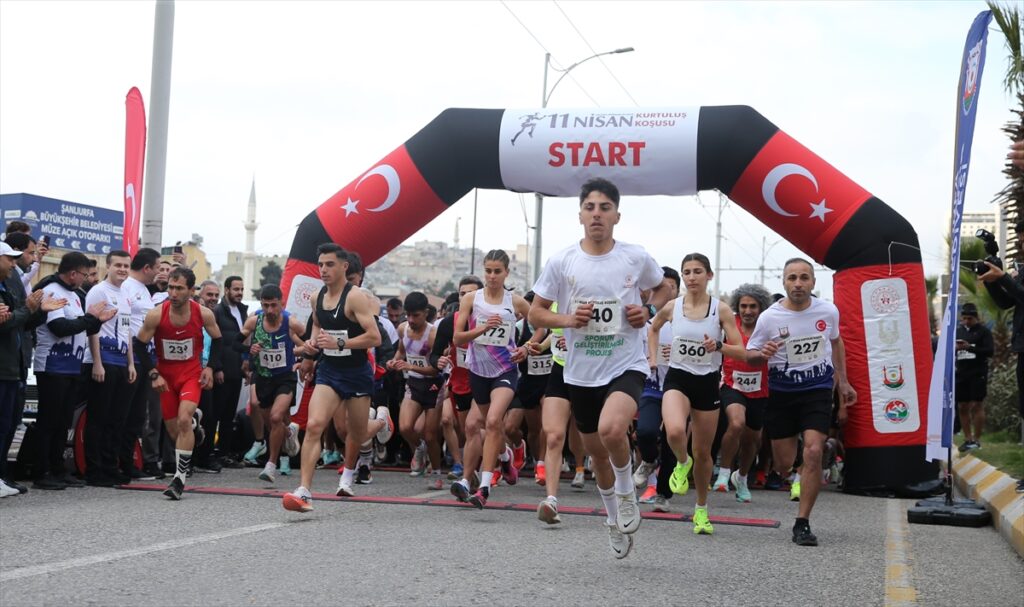 ŞANLIURFA – Şanlıurfa’da 11 Nisan Kurtuluş Koşusu düzenlendi