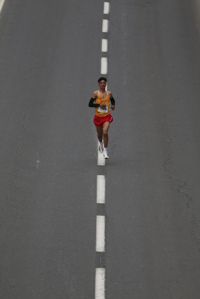 ŞANLIURFA – Şanlıurfa’da 11 Nisan Kurtuluş Koşusu düzenlendi