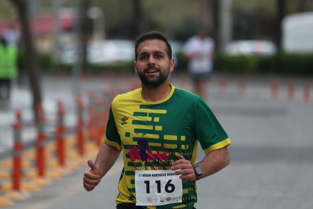 ŞANLIURFA – Şanlıurfa’da 11 Nisan Kurtuluş Koşusu düzenlendi