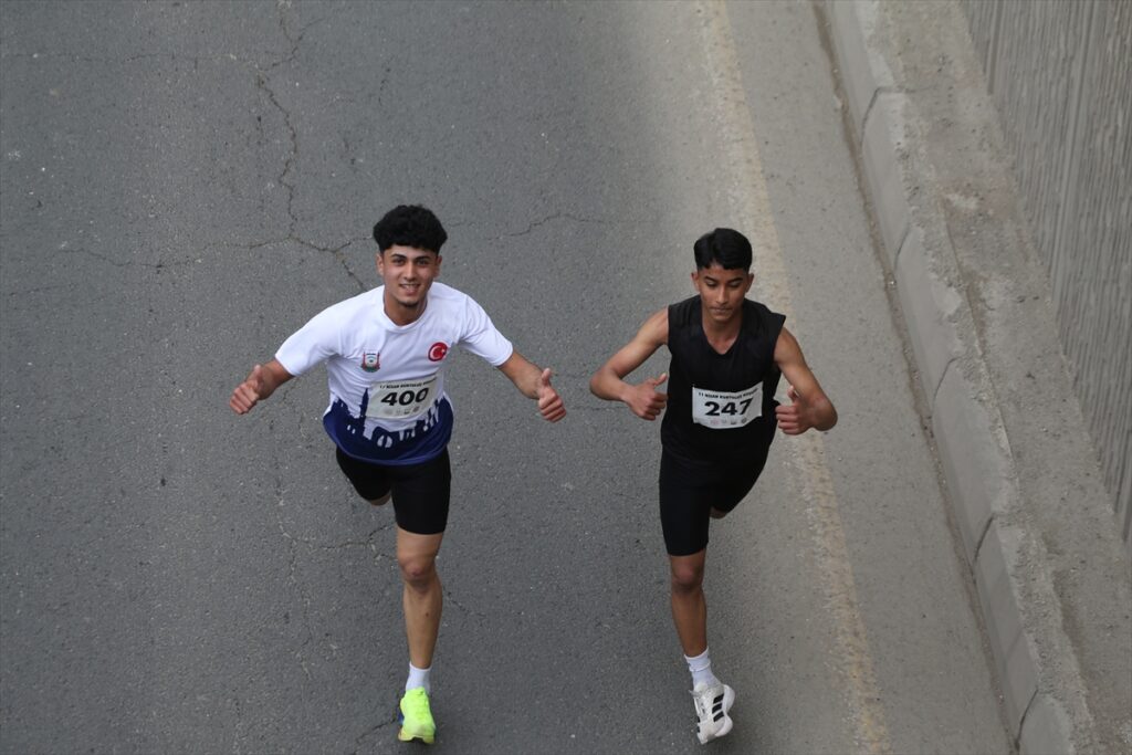 ŞANLIURFA – Şanlıurfa’da 11 Nisan Kurtuluş Koşusu düzenlendi