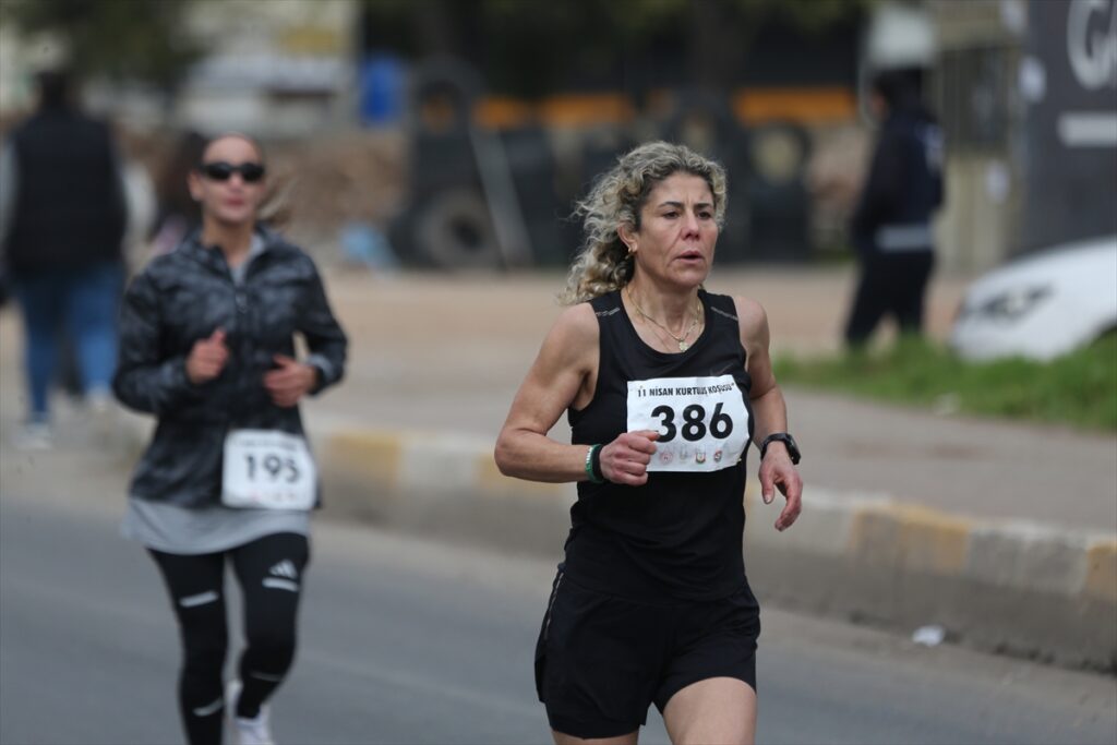 ŞANLIURFA – Şanlıurfa’da 11 Nisan Kurtuluş Koşusu düzenlendi