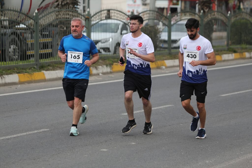 ŞANLIURFA – Şanlıurfa’da 11 Nisan Kurtuluş Koşusu düzenlendi
