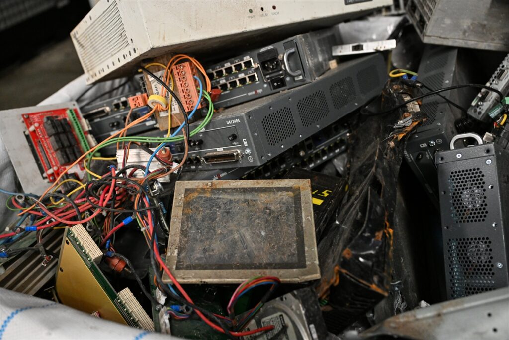 Uzmanlardan eski elektronik cihazların atılmaması ve evde tutulmaması uyarısı