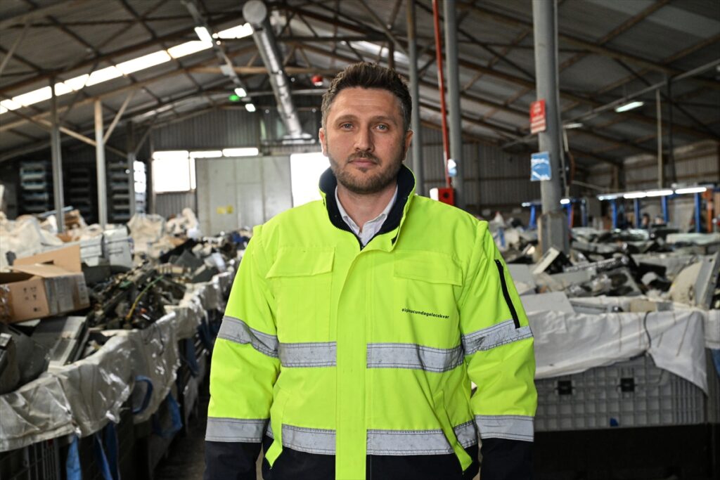 Uzmanlardan eski elektronik cihazların atılmaması ve evde tutulmaması uyarısı