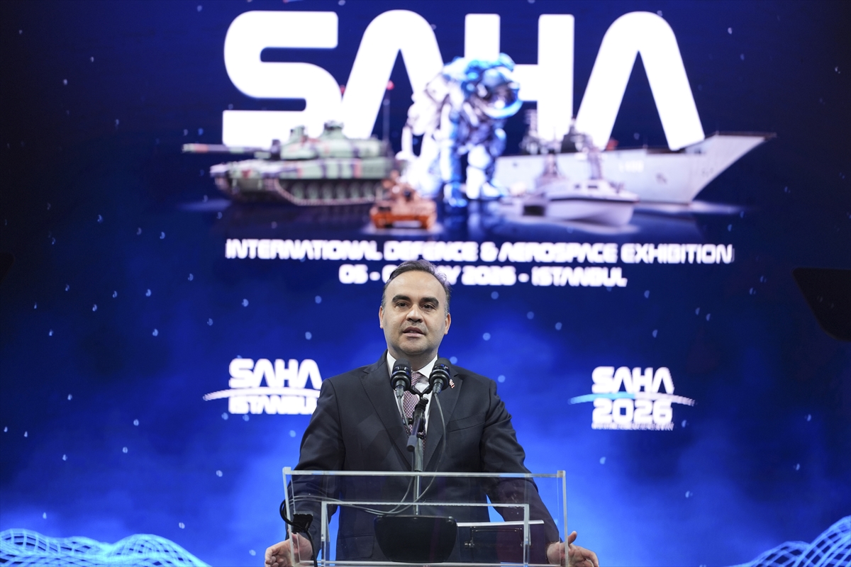 Sanayi ve Teknoloji Bakanı Kacır, SAHA 2026 fuarının açılışında konuştu