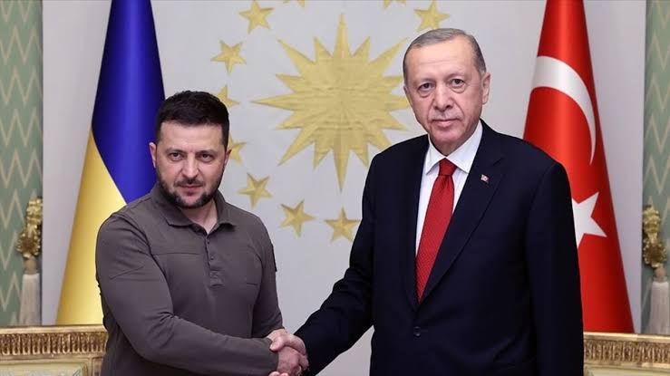 İletişim Başkanlığından Cumhurbaşkanı Erdoğan’ın Ukrayna Devlet Başkanı Zelenskiy ile görüşmesine ilişkin açıklama